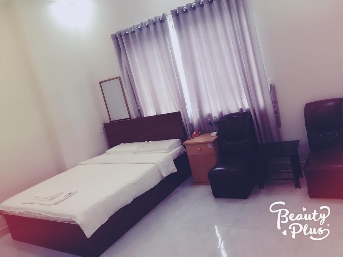Phong Lan Guesthouse Chau Doc Exterior foto